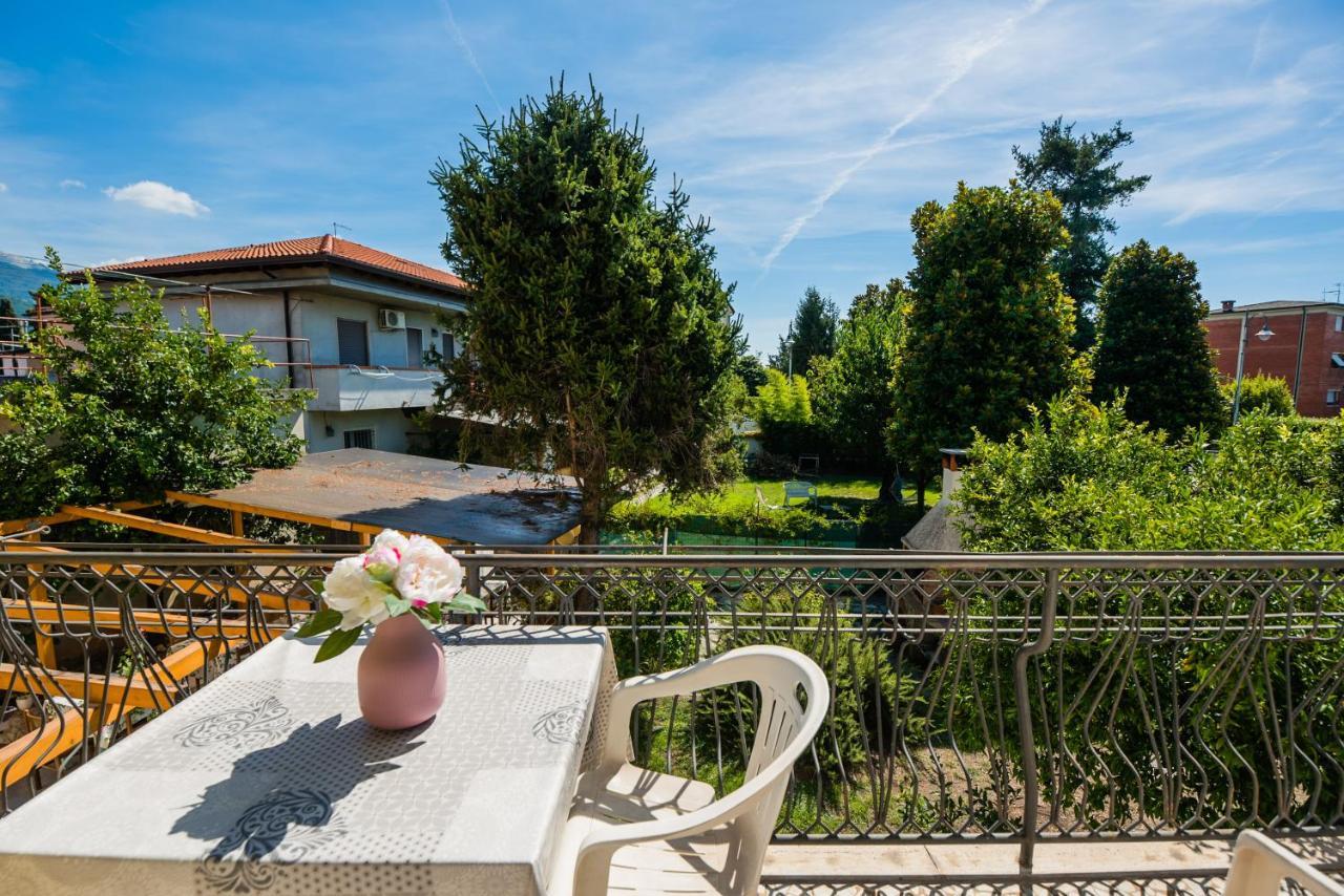 Casa Violetta Bed & Breakfast Marina di Massa Exterior foto